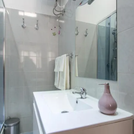 Apartment Magic *